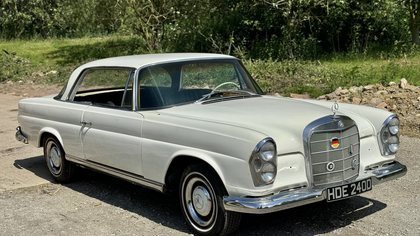 1966 Mercedes 220se W111 coupe lhd