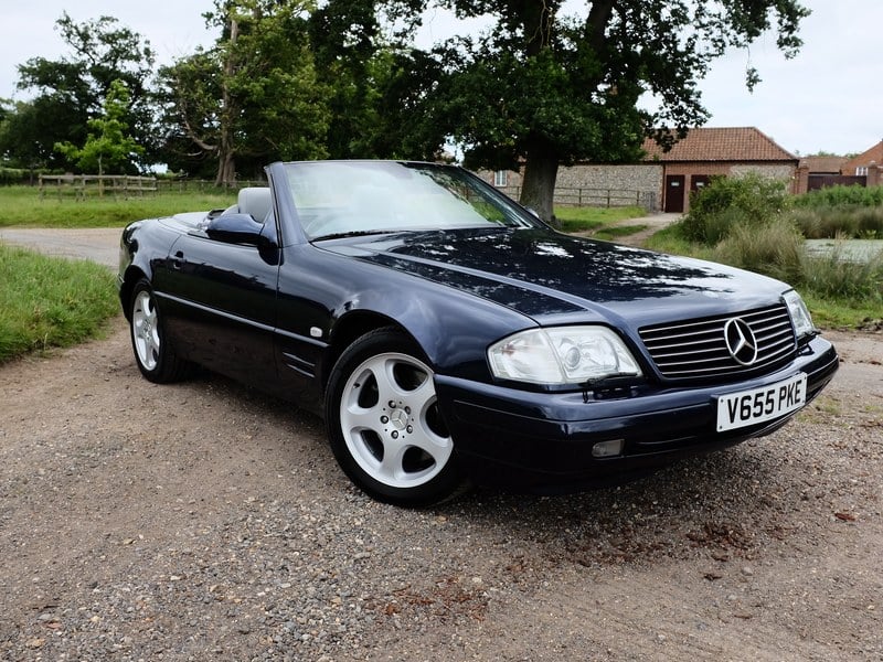 Mercedes SL Class SL500 R129 kaufen bei Car & Classic