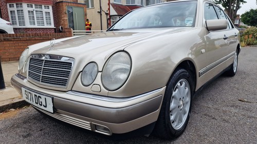 1998 Mercedes E Class W210 E320