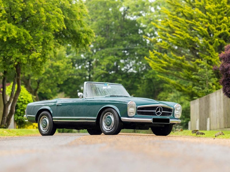 1964 Mercedes-Benz 230SL Pagoda
