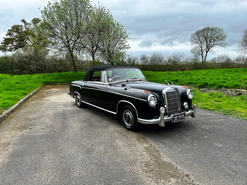 1957 Mercedes-Benz 220S 'Ponton' Cabriolet