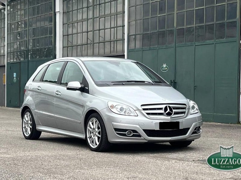 Mercedes-Benz Class B 180 Premium