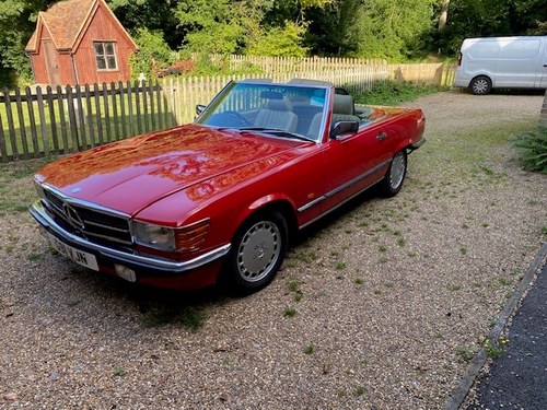 1989 Mercedes SL Class R107 300 SL