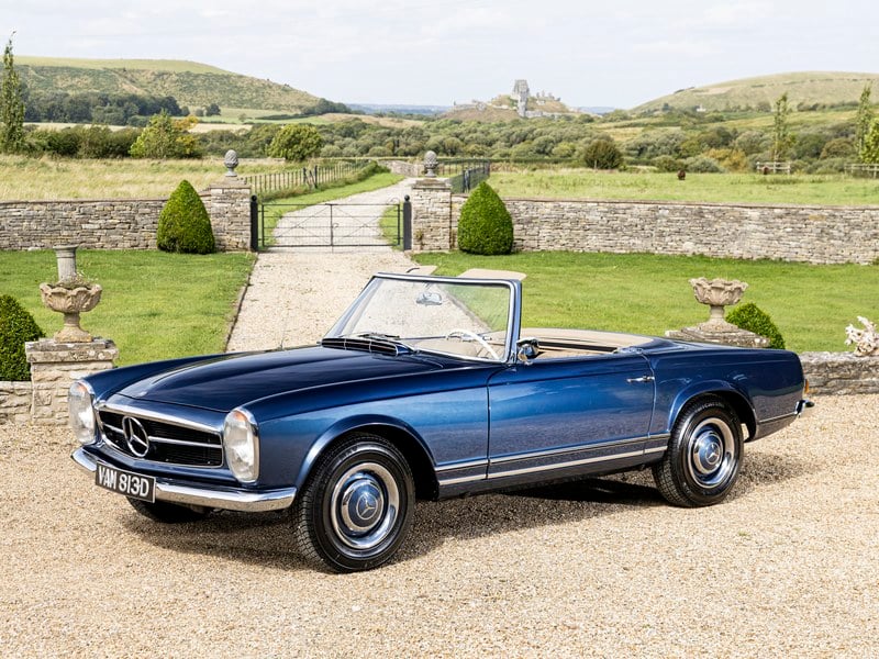 Rapid Classics: Eine Suche. Alle Oldtimer. 20 » Rapid Classics: Eine Suche. Alle Oldtimer. 1966 Mercedes-Benz 230SL Pagoda