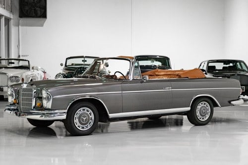 1967 MERCEDES-BENZ 300 SE CABRIOLET VENDUTO