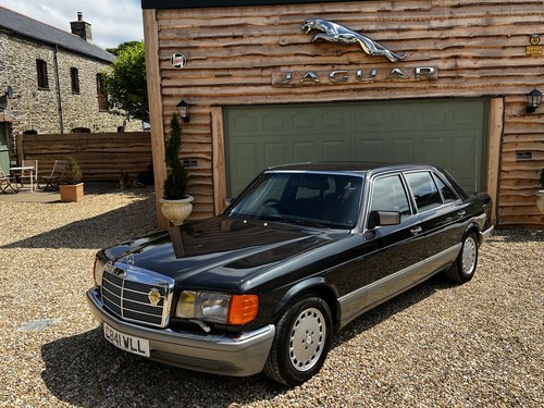 1986 Mercedes SEL Series W126 560 SEL