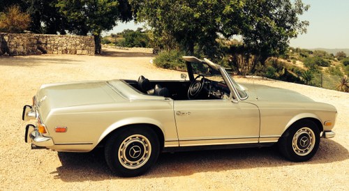 1970 Mercedes 280SL Pagoda