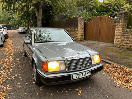 1993 Mercedes 200 W123 200