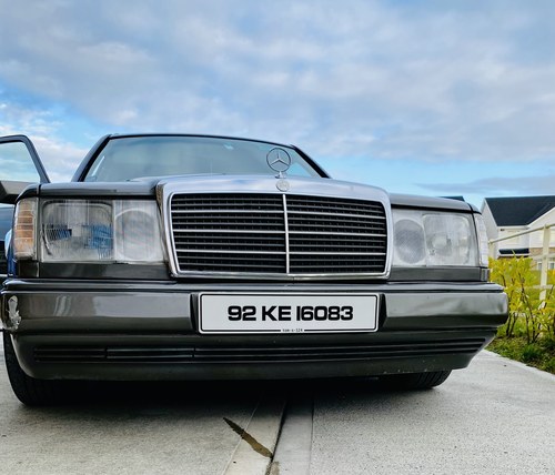 1992 Mercedes 300 W124 300 TE