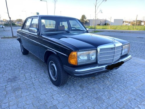MERCEDES 240 D - 1982 For Sale