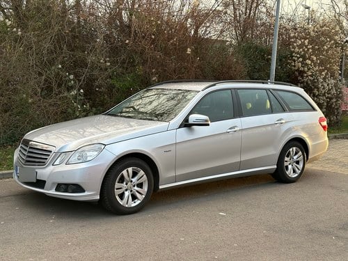 2010 Mercedes E Class W212 E200