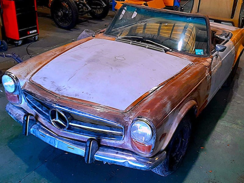 Mercedes-Benz 280SL W113 Pagode Amazing Restoration Project