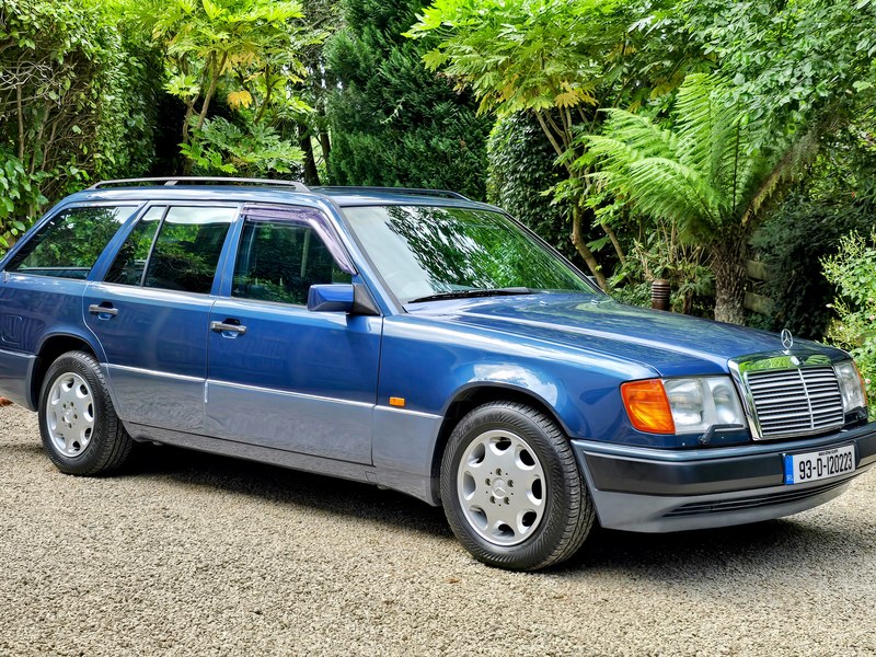 1993 Mercedes 220TE only 50,000 Miles & 7 seater