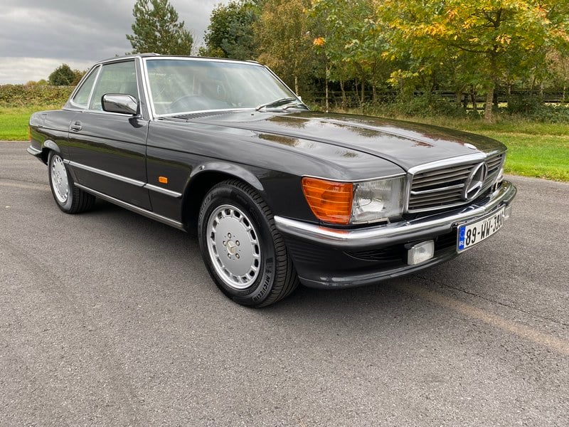 Rapid Classics: Eine Suche. Alle Oldtimer. 25 » Rapid Classics: Eine Suche. Alle Oldtimer. 1989 Mercedes SL Class R107 300 SL