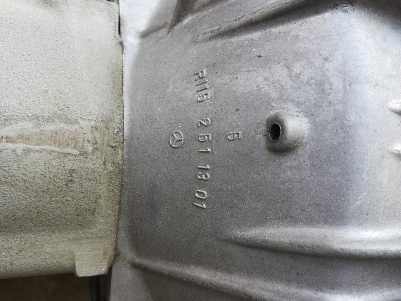 Mercedes 220 - 2 Mercedes 220 - 2