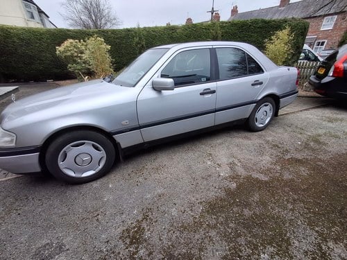 1996 Mercedes C Class C200