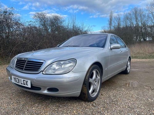 2001 Mercedes-Benz S320 (W220) Zu verkaufen durch Auktion