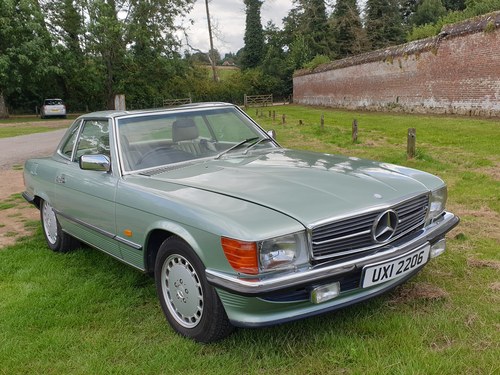 1988 Mercedes R107 300 SL