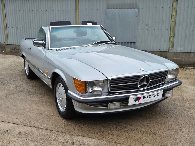 1986 Mercedes SL Class - 2 1986 Mercedes SL Class - 2