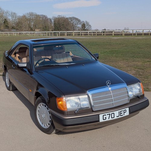 1989 Mercedes C124 300 CE