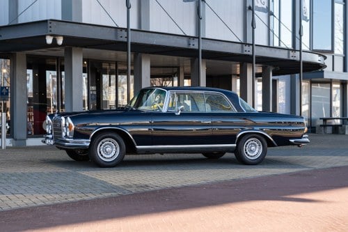 Mercedes 200 series 280 SE 3.5 Coupe 1971
