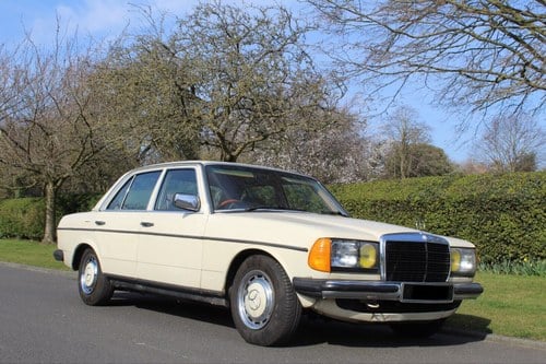 1984 Mercedes 200 W123 200