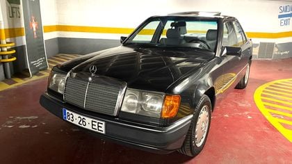 Mercedes E Class W124