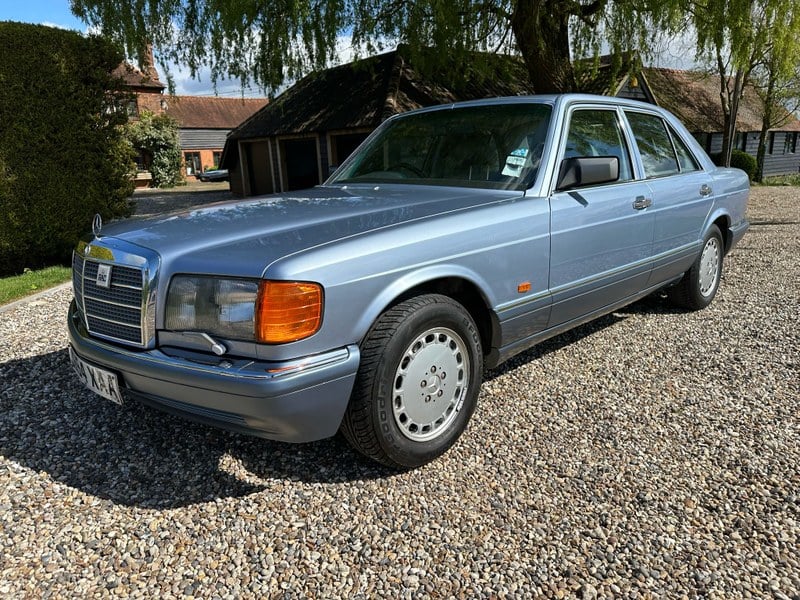 1991 Mercedes SE Series - 1 1991 Mercedes SE Series - 1