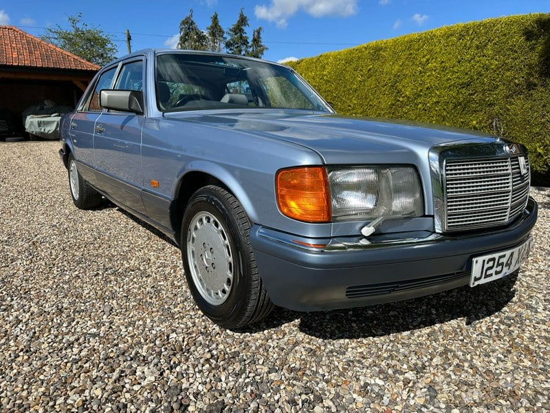 1991 Mercedes SE Series - 2 1991 Mercedes SE Series - 2