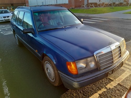 1987 Mercedes W124 200T Estate. SALE or SWAP–Cash Either way