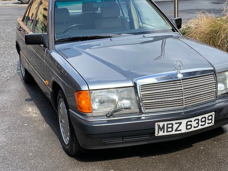 Rapid Classics: Eine Suche. Alle Oldtimer. 14 » Rapid Classics: Eine Suche. Alle Oldtimer. 1990 Mercedes 190e W201 2.6