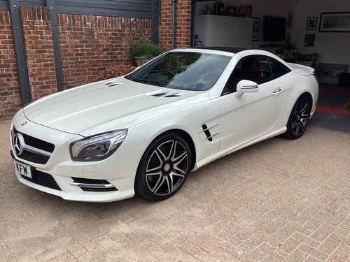 2015 Mercedes SL Class R231 SL400 … 6000 MILES, AS NEW