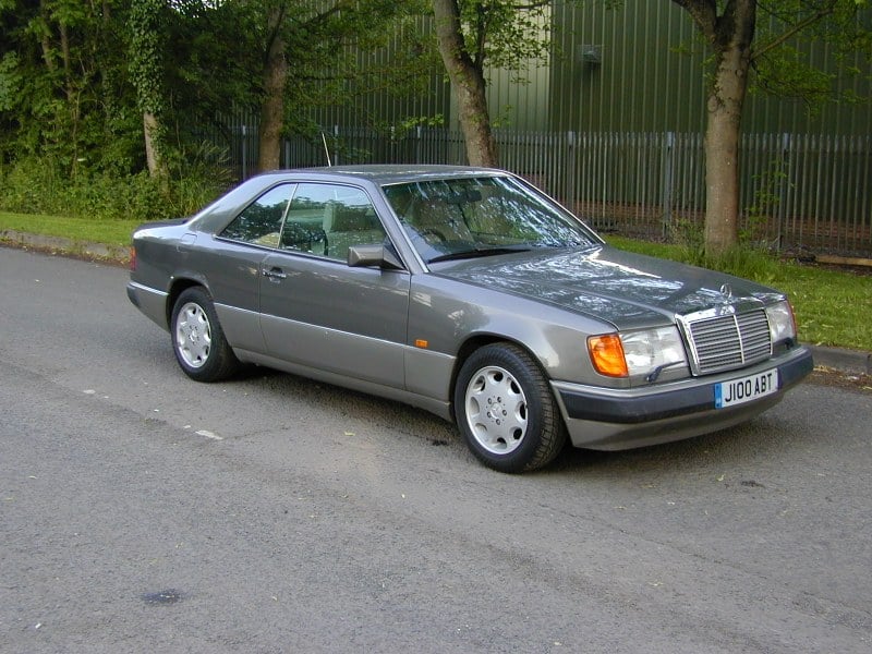 MERCEDES BENZ W124 300 CE COUPE - PRE FACELIFT - UK RHD