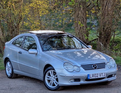 MERCEDES C230 KOMPRESSOR - ONLY 53K - FSH - TOP SPEC! - ULEZ