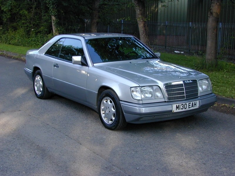 MERCEDES BENZ W124 E220 COUPE - AIR CON - LHD EX BELGIUM