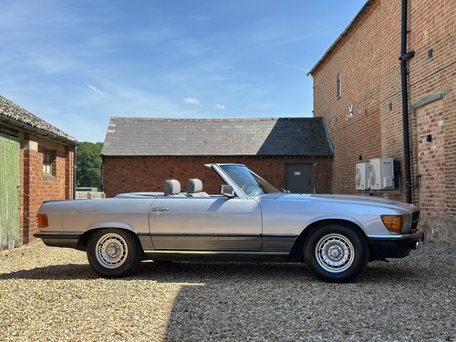 1985 Mercedes 500 SL Only 59,000 Miles From New. VERKAUFT