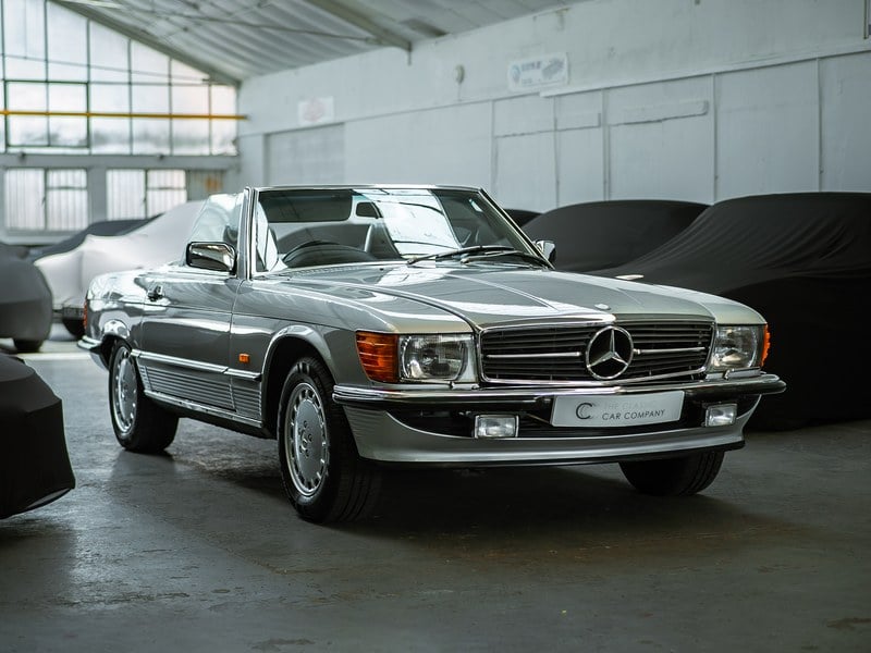 Rapid Classics: Eine Suche. Alle Oldtimer. 31 » Rapid Classics: Eine Suche. Alle Oldtimer. Mercedes-Benz 420SL - low miles
