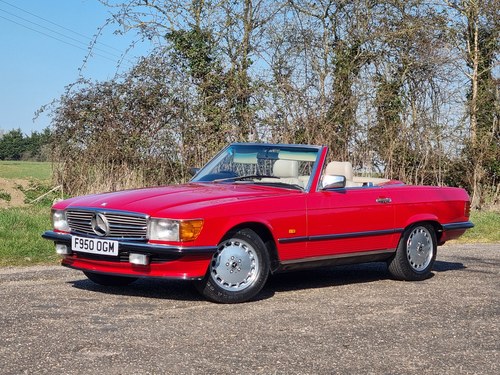 1988 Mercedes SL Class R107 300 SL