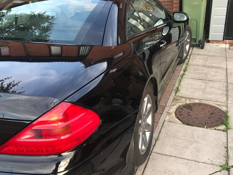 Rapid Classics: Eine Suche. Alle Oldtimer. 31 » Rapid Classics: Eine Suche. Alle Oldtimer. 2003 Mercedes SL Class R230 SL350