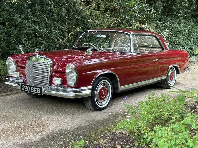 1961 Mercedes-Benz 220 SEB W111