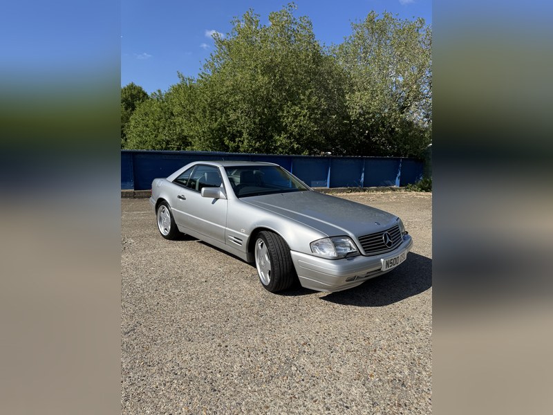 Mercedes SL Class SL500 R129 kaufen bei Car & Classic
