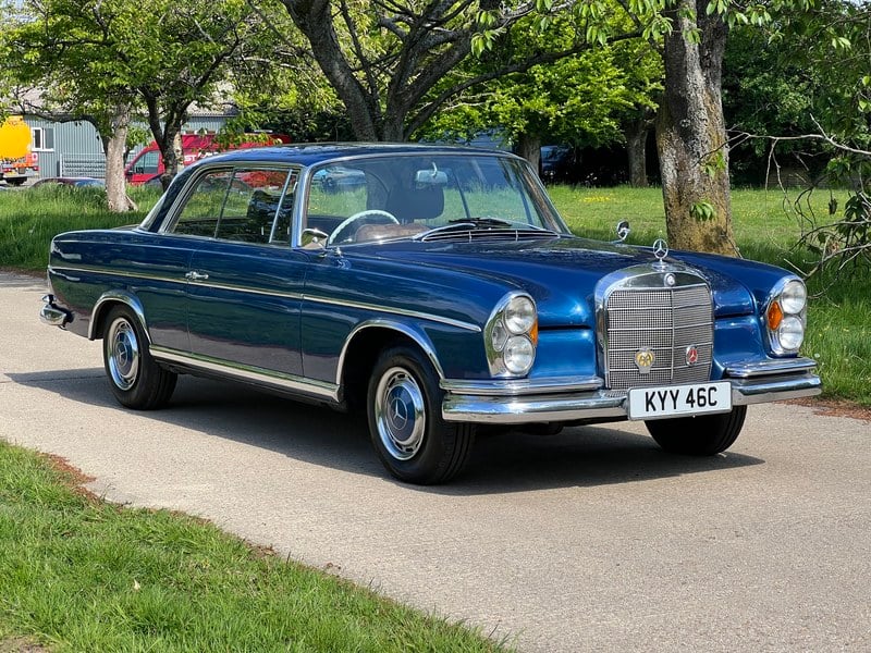 1965 Mercedes 300SE Coupe (RHD and Manual) Very rare.