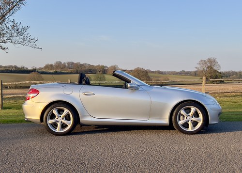 2006 Mercedes-Benz SLK350. 18k miles! High Spec VENDIDO