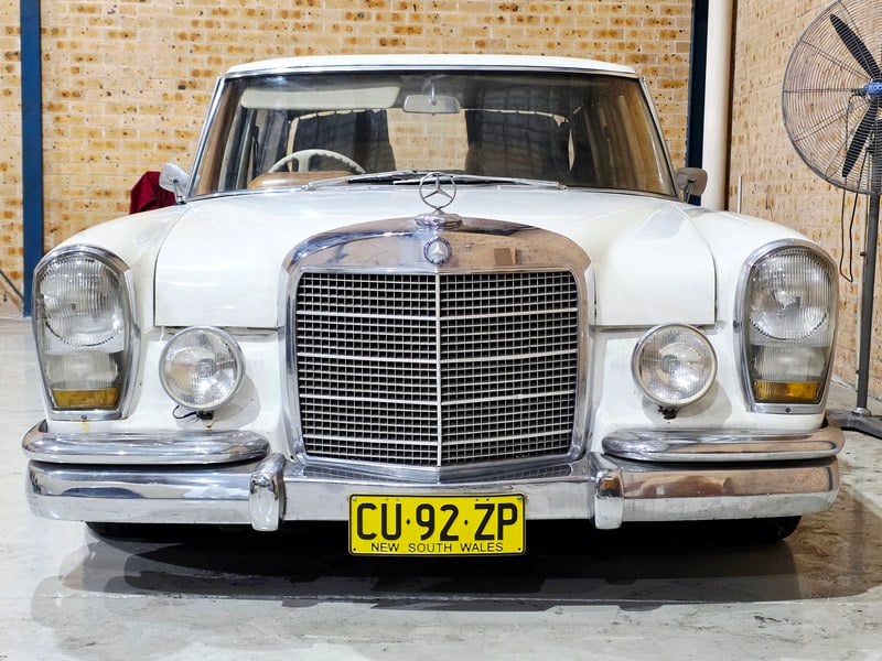 MB 600 RHD PROJECT Doctor Classic