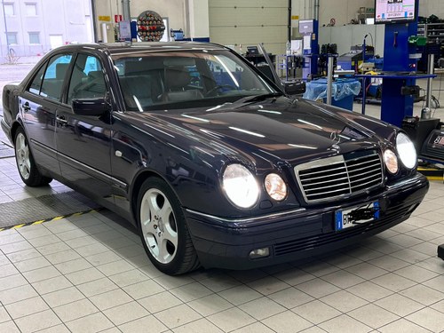1998 Mercedes E Class W210 E300