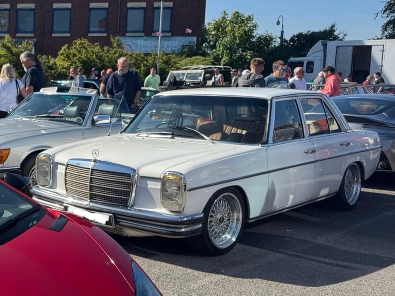 Mercedes W115 The German 2JZ