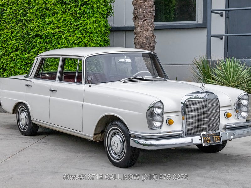 1965 Mercedes-Benz 220Sb Sedan