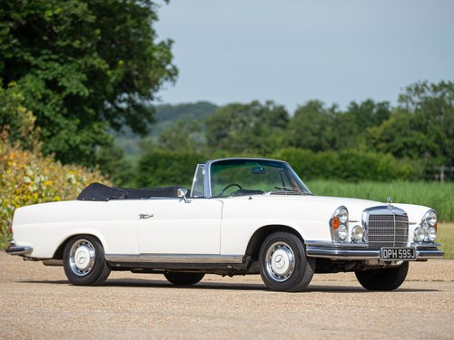 Lot 141 1970 Mercedes-Benz 280 SE 3.5 Convertible For Sale by Auction