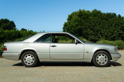 1995 MERCEDES-BENZ E 200 COUPE' For Sale