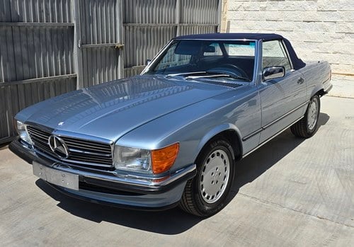 1988 Mercedes SL Class R107 560 SL